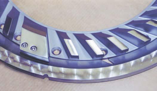 CLOSE UP OF SEGMENTAL SHREDDER AND ANVIL