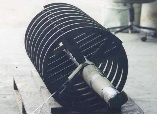 ITEM 1387_NEW RIBBON FEEDER FOR REFINER IN FEED-REDESIGN RIBON CONECTORS TO PEVENT BENDING FATIGUE CRACKING