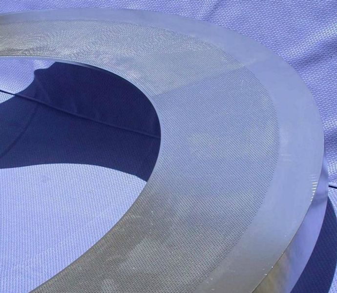 ITEM 1431_1 EXOTIC STEEL SCREEN PLATE APPROC 200K 1 mm HOLES