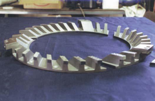 SHREDDER ROTOR MANUFACTURED AS TRI-SEGMENTAL SYSTEM